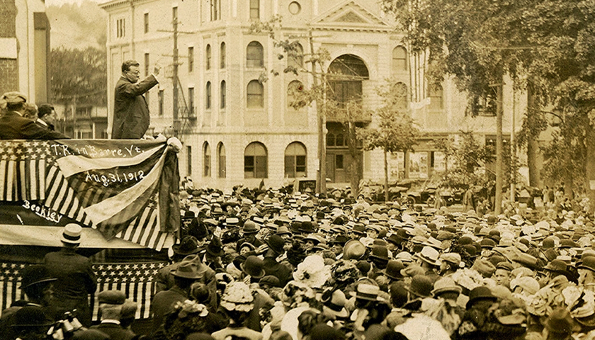 former President Teddy Roosevelt exhorts the crowd during his unsuccessful run for another term: the "Bull Moose" Campaign -- Barre, Vermont, August 31, 1912.