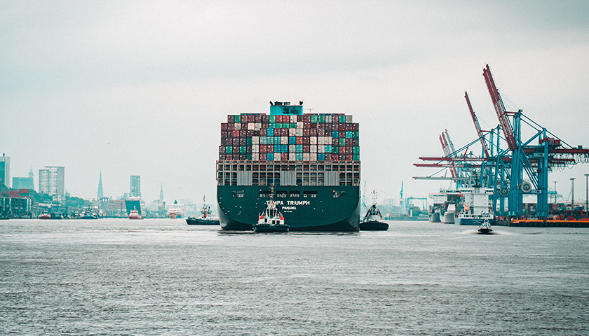A ship arriving at the Hamburg harbor.