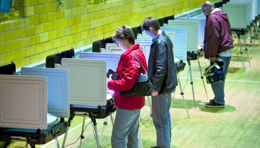 People Voting